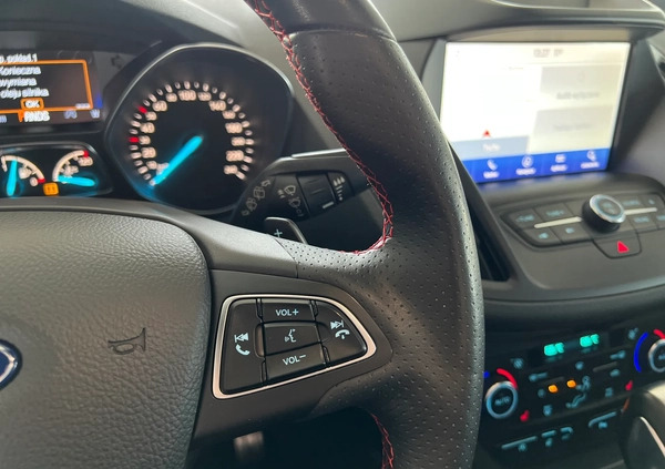 Ford Kuga cena 97900 przebieg: 75000, rok produkcji 2019 z Tychy małe 596